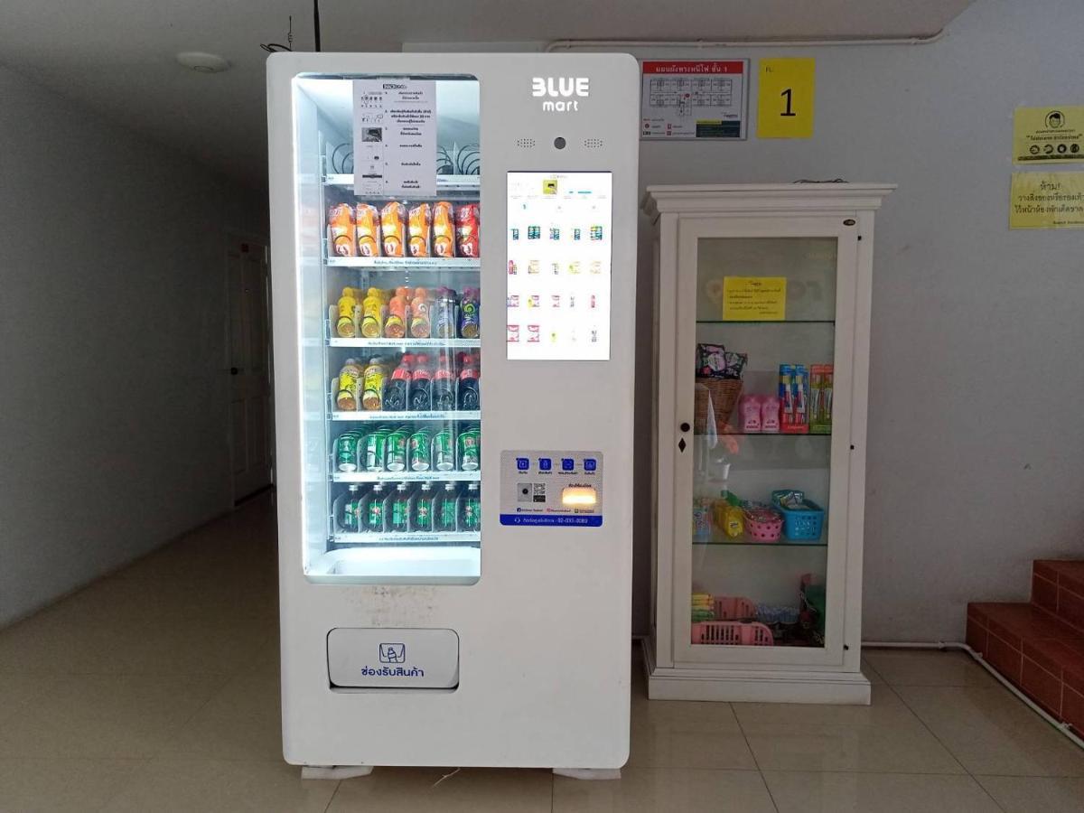 Room 9 Residence (Adults Only) Pluak Daeng Exterior photo